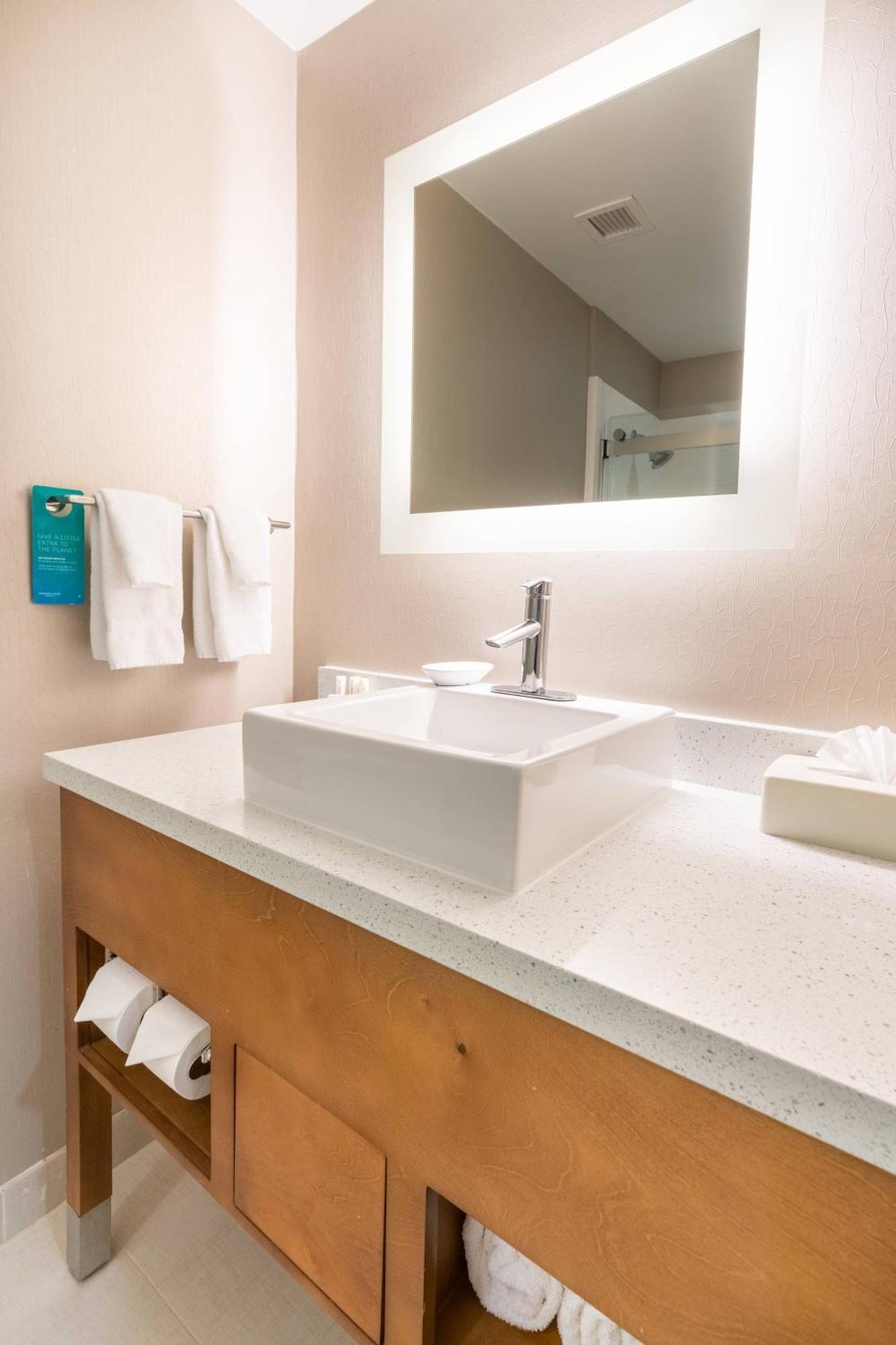 Springhill Suites By Marriott Denton Exteriér fotografie