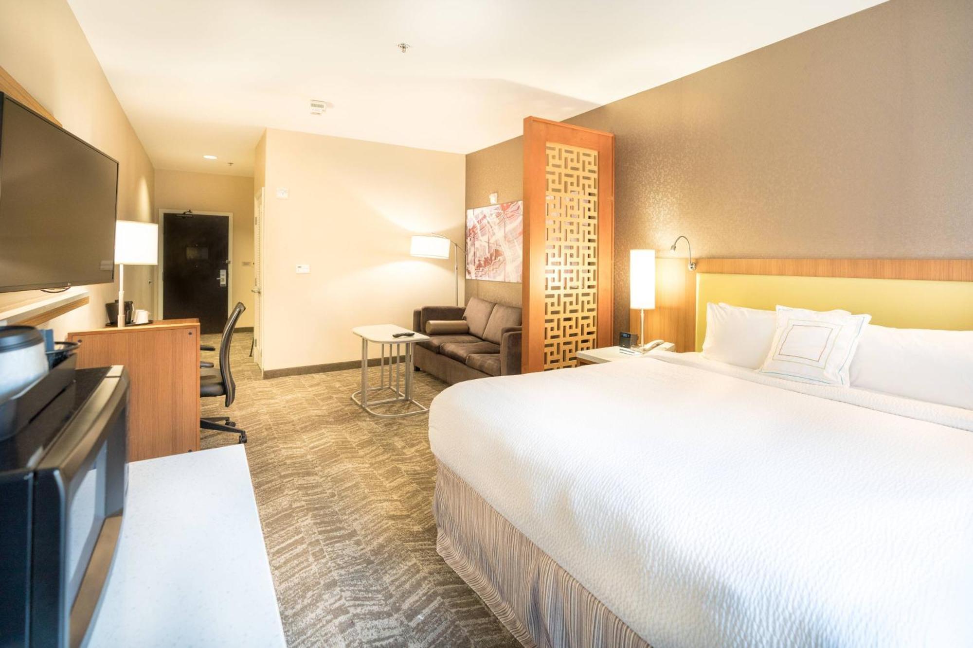 Springhill Suites By Marriott Denton Exteriér fotografie