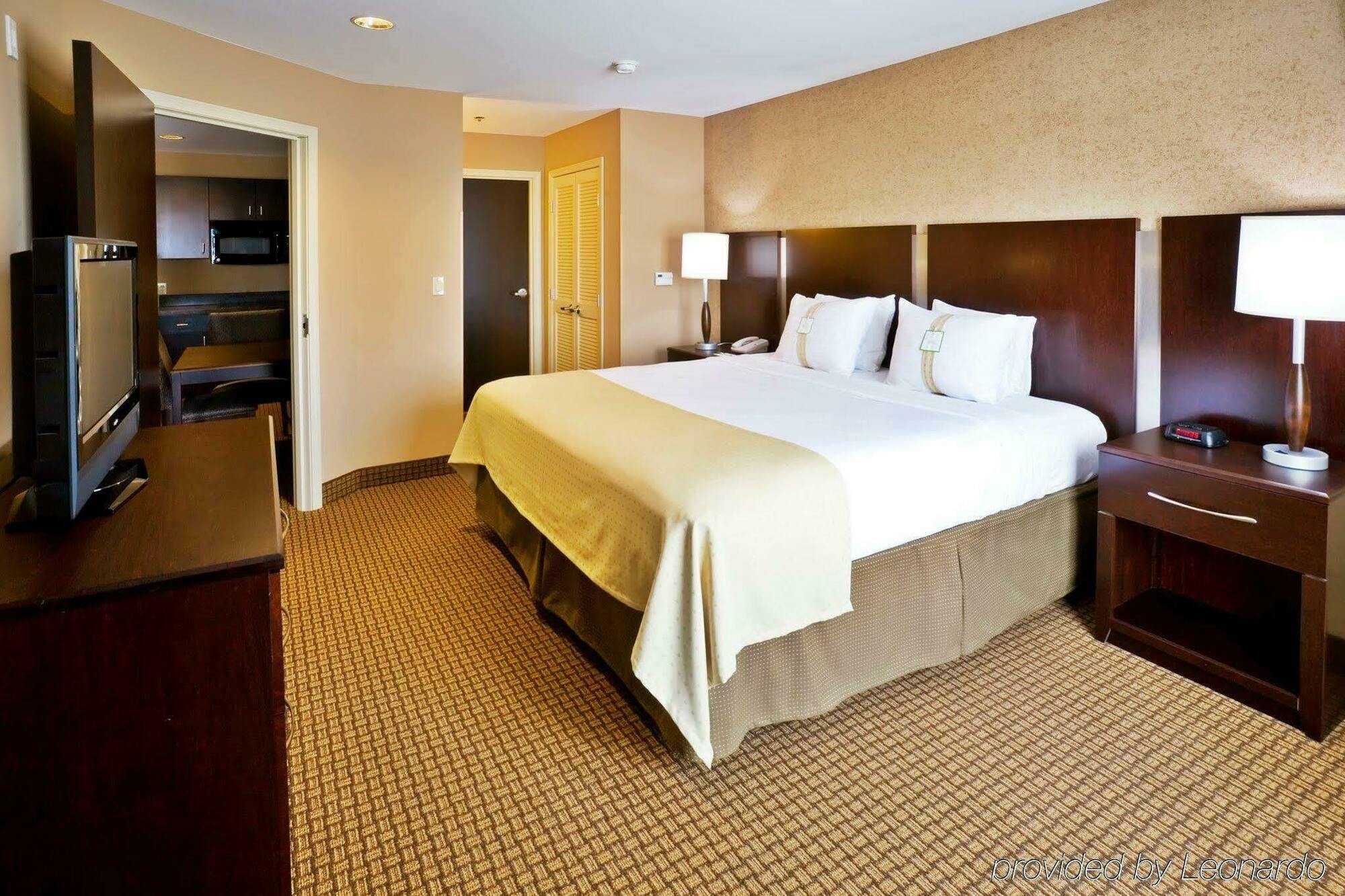 Springhill Suites By Marriott Denton Exteriér fotografie